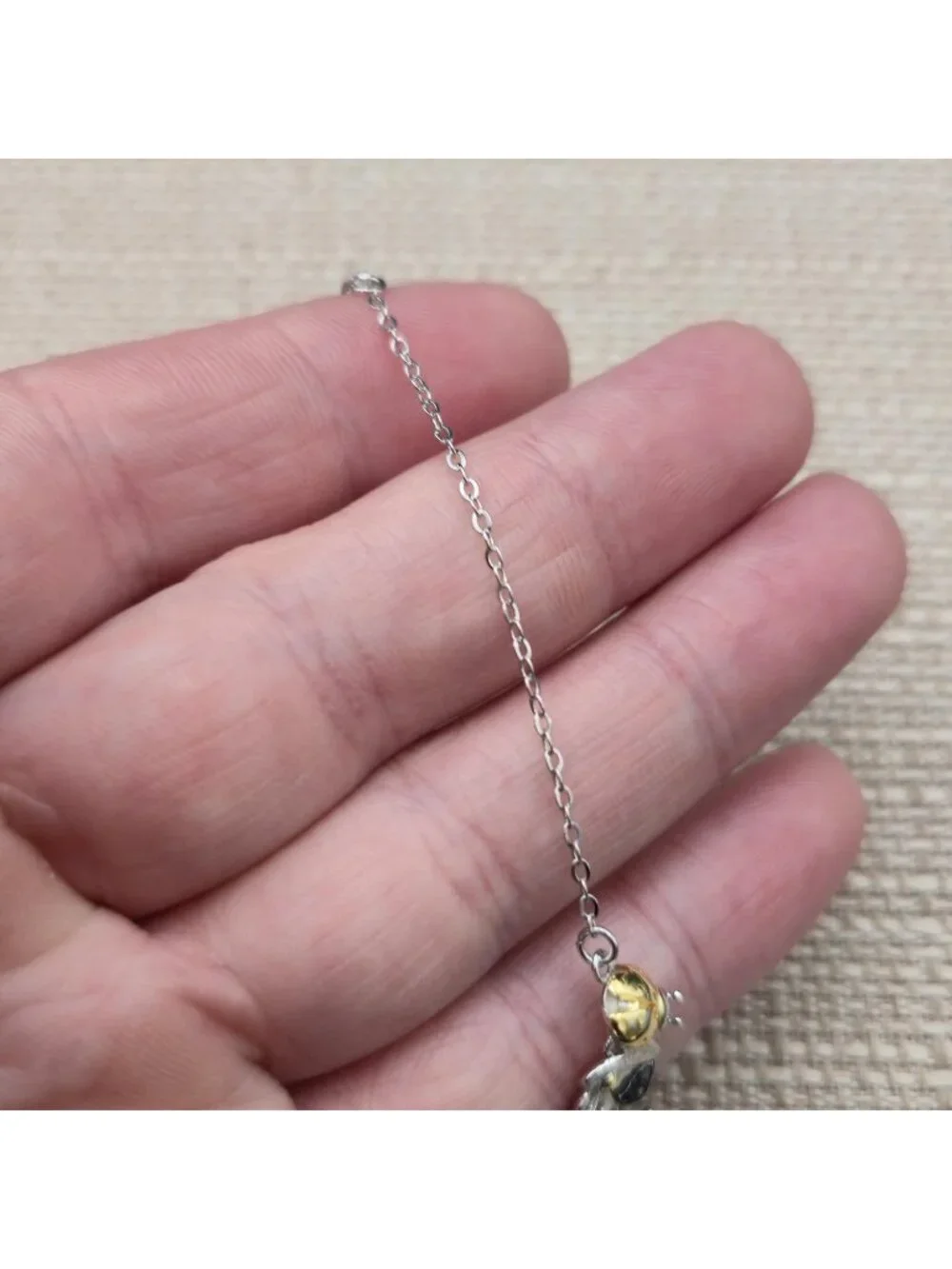 7.5 Inch Sterling Silver Two Tone Flower Bee Ladybug Chain Bracelet A8157